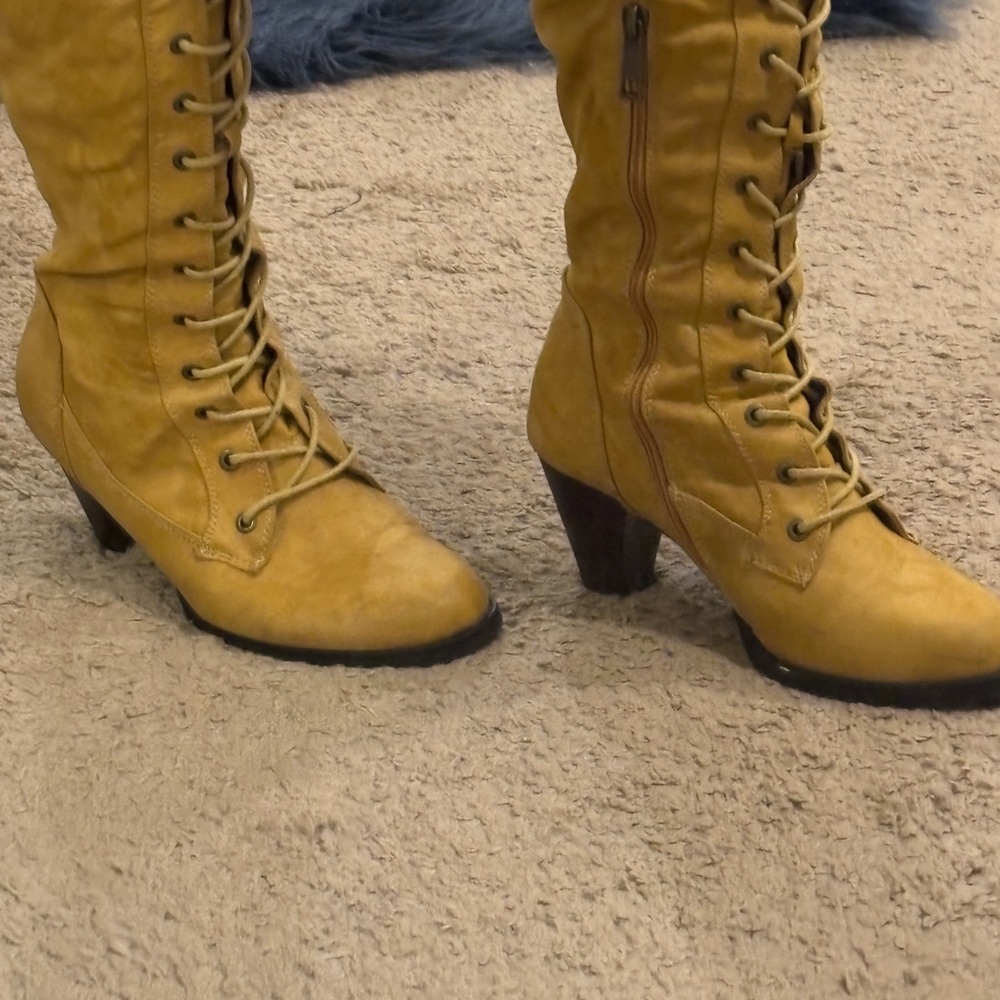 Wide Calf Women's Lace Up Boots in Tan